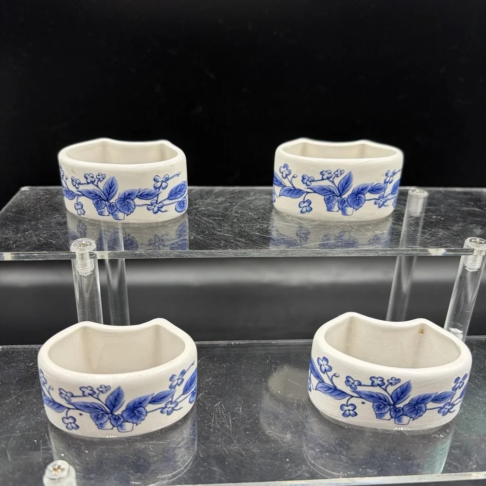 Floral Blue And White‎ Design Footed Napkin Holder Porcelain/ceramic Set Of 4